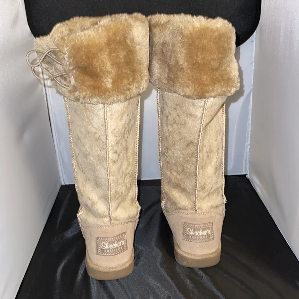 Sketchers | Tall Nude Boot with Faux Firm Trim